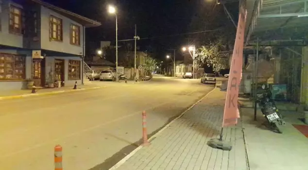 The Sındırgı district of Balıkesir was shaken by two consecutive earthquakes.