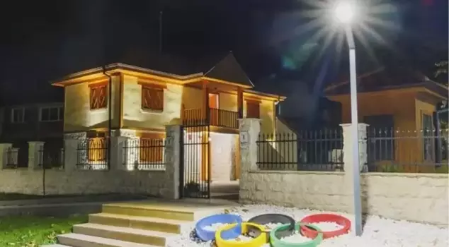 The legendary athlete's nest is opening to history.