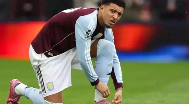 Jadon Sancho is in Istanbul! He was spotted at the same hotel as the manager of the Super Lig giant.