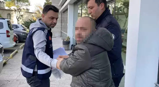 عقب أن ضرب زوجته بالمكواة، اعتدى أيضًا على أطفاله.