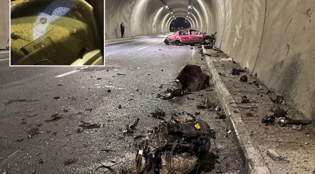A terrible accident in the tunnel! The stuck speedometer tells the whole story.