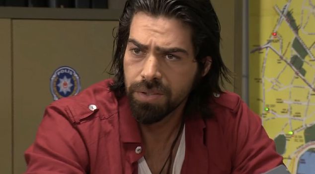 The latest appearance of Uğur Pektaş, who is part of the phenomenon series, has become a topic of discussion.