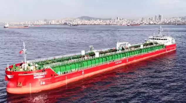 The second officer was arrested in the investigation of the poisoning on the ship.