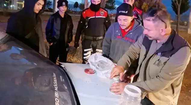 The police officers who opened the jar were shocked! It contained 10 million dollars per liter.