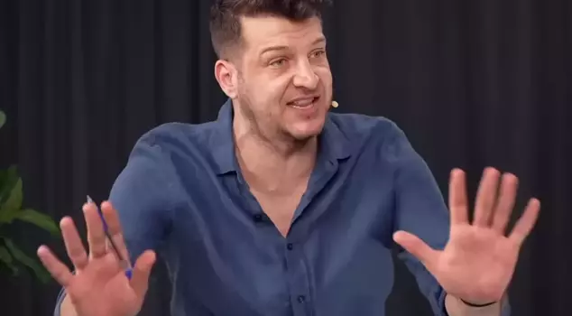 Red notice for former football player Batuhan Karadeniz.