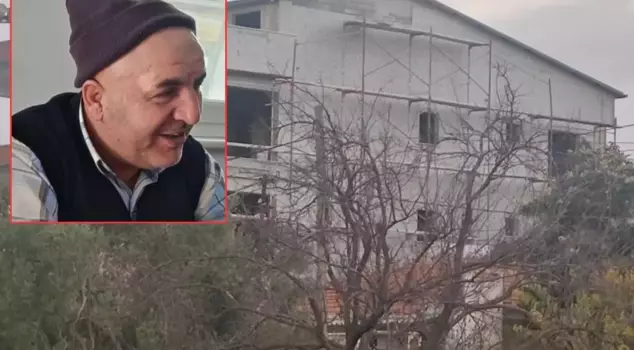 The beam of the construction scaffold broke and fell from the third floor.