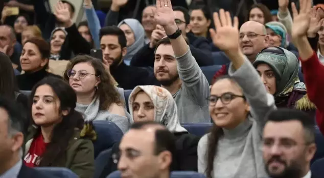 15,000 contracted teacher appointments will be made today.