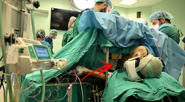 He explored Istanbul while undergoing surgery.