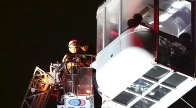 Twenty people trapped in a Ferris wheel in Japan due to a lightning strike have been rescued.