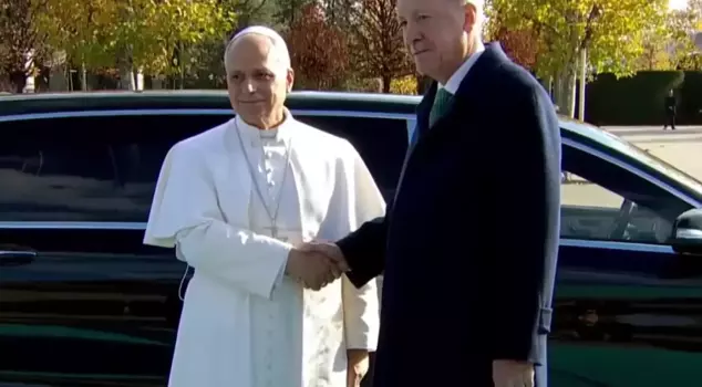 President Erdoğan welcomed Pope Leo XIII with an official ceremony.