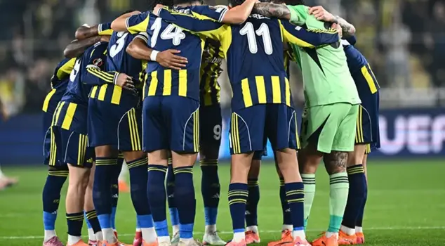 In Fenerbahçe's match against Ferencváros, an injury occurred! He could not continue in the game.