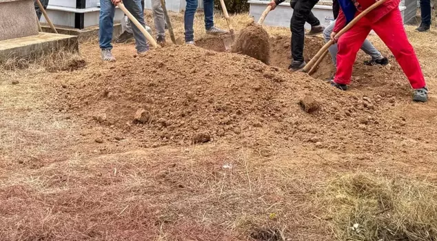 Scandalous decision! The CHP-run district municipalities in the city have halted funeral and burial services.