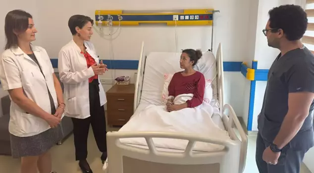 She was sacrificing her life for the sake of losing weight! She stayed in the hospital for 1.5 months.