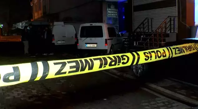 Esenyurt has turned into a battlefield! 8 injured in a debt dispute.