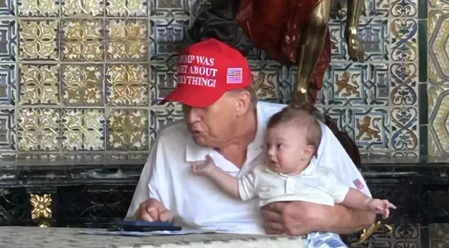 Trump is in the spotlight as a grandfather: He spent a pleasant day with his grandson.