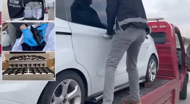 A weapons cache was found in a broken-down vehicle in Eskişehir!