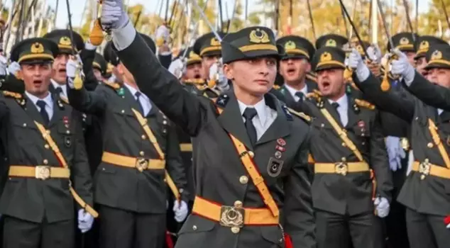 A new decision for the commander expelled from the Turkish Armed Forces due to the sword oath.