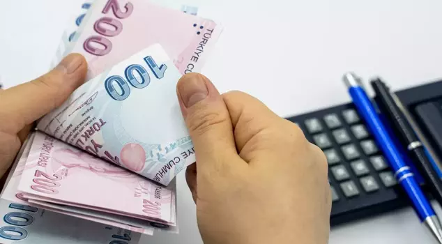 Surprise offer from the government before the minimum wage negotiations.