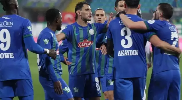 In the first 30 minutes, they pulled the plug! A goal deluge in Rize.