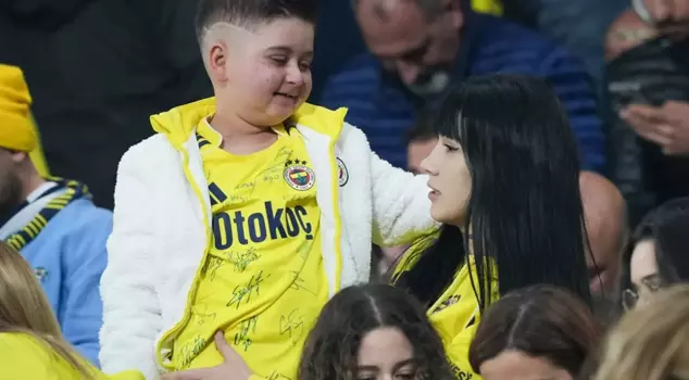 The dream of a young Fenerbahçe fan who is a leukemia patient has come true.
