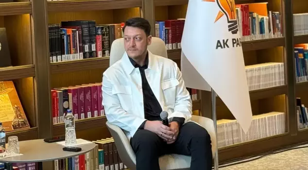 Mesut Özil answered the question 