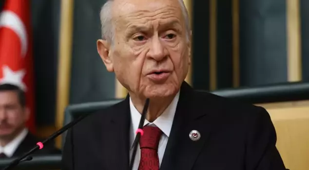 MHP leader Bahçeli reacts to Barzani's long-barreled peshmergas: A disgrace in a word.