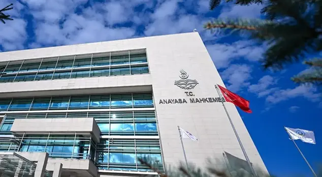 The Constitutional Court will file a criminal complaint against a political party.