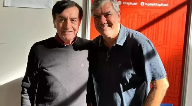 Support from Pamukoğlu to Yılmaz Özdil: 