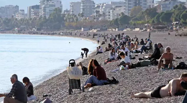 Two seasons in one day in Antalya! During the day, you swim in the sea, and in the evening, you light the stove.