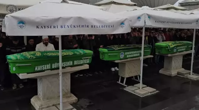 The most heartbreaking funeral! The side-by-side coffins devastated those who saw them.