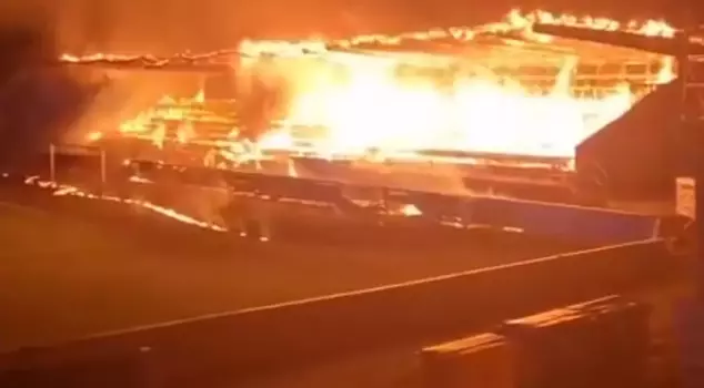 They fell into a group, and three 15-year-old children set the stadium on fire.