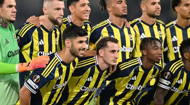 Фенербахче получил плохие новости! Два звездных игрока не смогут выйти на поле в матче против Коньяспора.