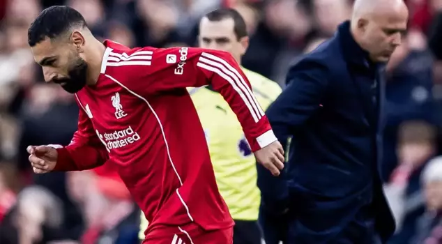 Muhammed Salah turned around, and he turned again.