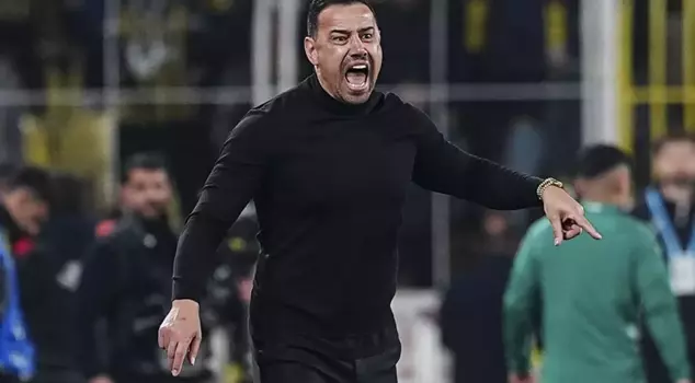 Contemporary Atan's reaction: He quit refereeing, so why is he in the VAR chair?