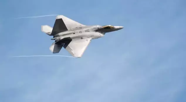 In the air, horror! A passenger plane narrowly avoided a collision with a US fighter jet.