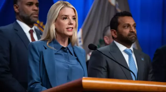 В США предотвращен террористический акт с использованием взрывного устройства: 4 задержанных.