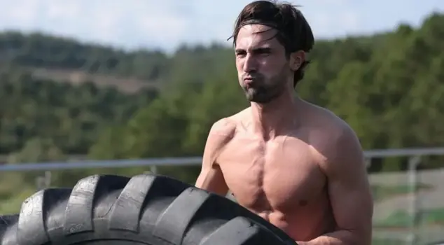 حركة ستشكل مثالاً من حسن علي كالديريم