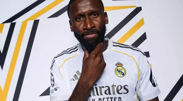 In Galatasaray's defense, a dynamo from Real Madrid.