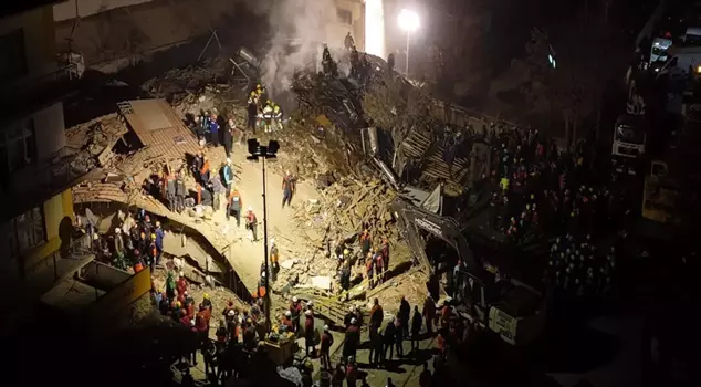 في تقرير حرج حول كارثة المبنى في قونية: جدران القبو مصنوعة بشكل رقيق.