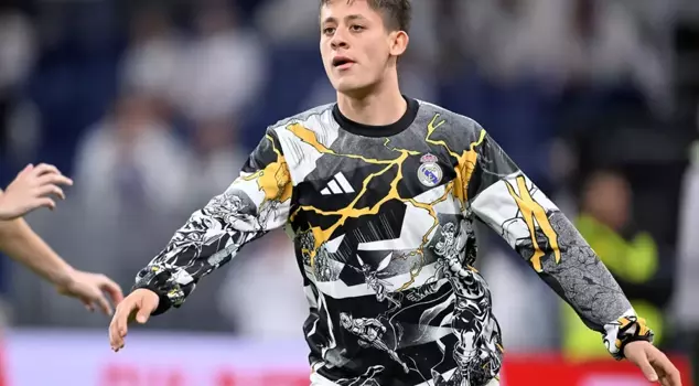 أردا في صدمة كبيرة! لقد تفاجأ بما حدث في غرفة الملابس.