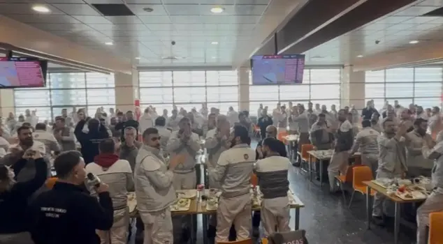 Rebellion at Turkey's automotive giant Tofaş! Workers have raised the banner of resistance.