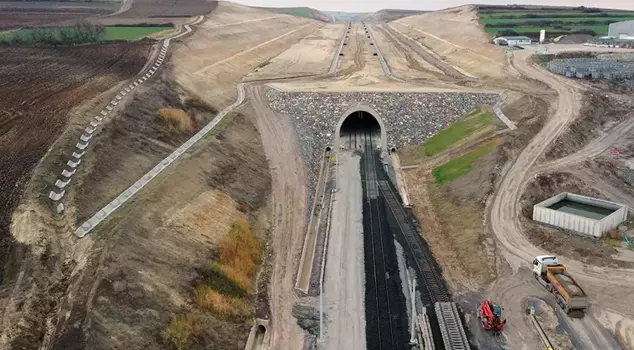 4.5 ساعة من الطريق ستنخفض إلى ساعة ونصف! تم الوصول إلى المرحلة النهائية من المشروع الذي ينتظره سكان المنطقة بفارغ الصبر.