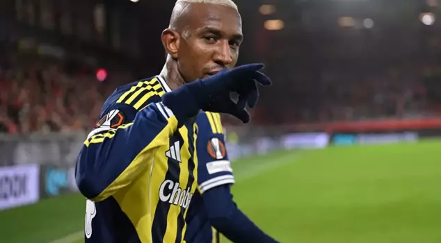 Anderson Talisca shifted to 5th gear! Another goal!