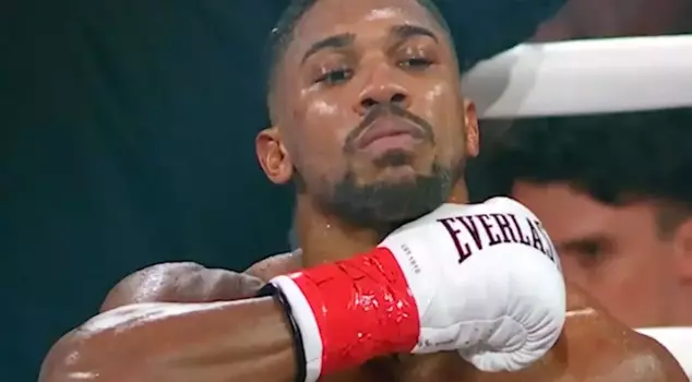 Антони Джошуа сделал запоминающийся ход на матче.