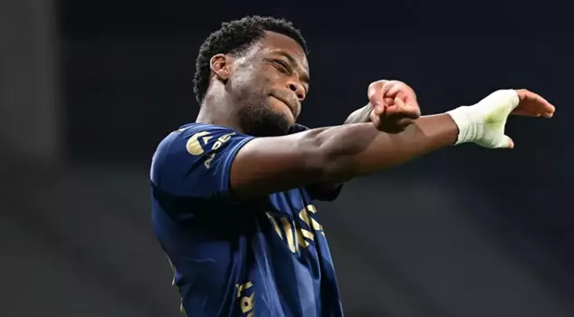 Fenerbahçe took the lead with a game in hand.