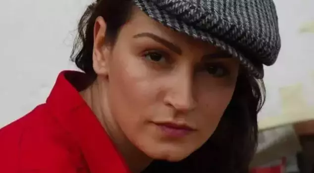 ابتعدت عن الشاشات... أسلوب آيچا إنجي الجريء جعل الناظر ينظر مرة أخرى.