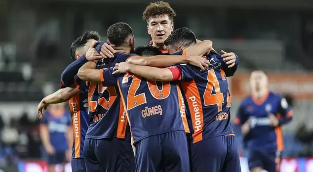 Shomurodov is the sole leader in the goal-scoring chart.