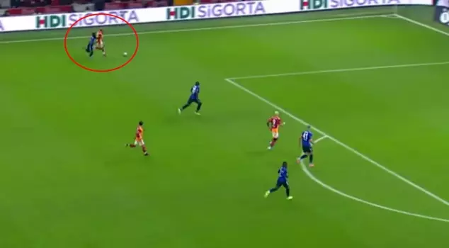 Вот это да, Бариш Алпер! Вы не поверите, за сколько секунд он пробежал 74 метра!