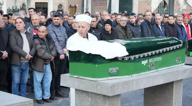 The funerals got mixed up at the hospital: We can't find my father.