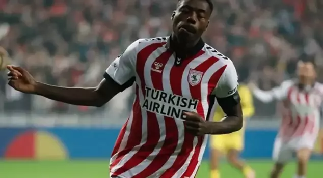 The football player rumored to be associated with Fenerbahçe faced a furious outburst from his coach.